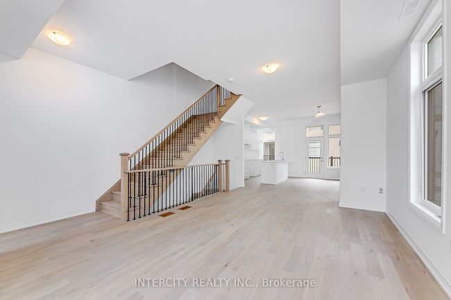 29 Albert Firman Lane, House attached with 3 bedrooms, 4 bathrooms and null parking in Markham ON | Image 9