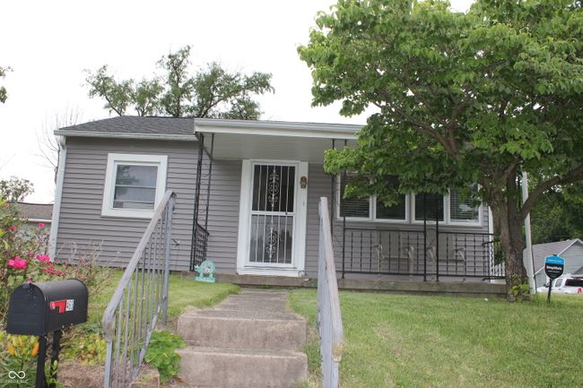 460 S Graham Street, House other with 2 bedrooms, 1 bathrooms and null parking in Martinsville IN | Image 6