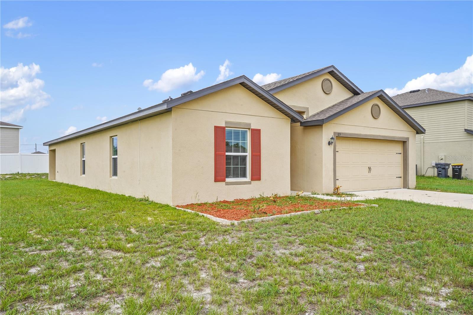 Residential in POINCIANA 3