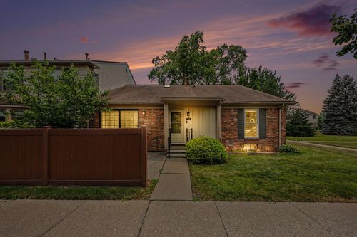 41325 Southwind Dr, Canton, MI, 48188-1390 | Card Image