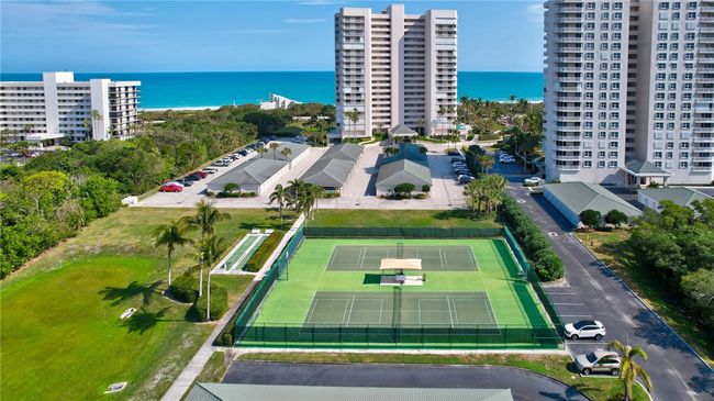 APT-2-3 - 5051 N Highway A1a, House attached with 4 bedrooms, 4 bathrooms and null parking in Hutchinson Island FL | Image 29