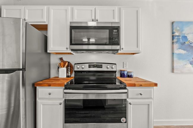 APT-101 - 5616 Emerald Forest Dr, Condo with 2 bedrooms, 2 bathrooms and 2 parking in Austin TX | Image 10