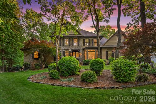 108 Chinook Ct, Mooresville, NC, 28117-3706 | Card Image