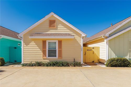 apt-305-14521 E Cabana St, Corpus Christi, TX, 78418-6836 | Card Image