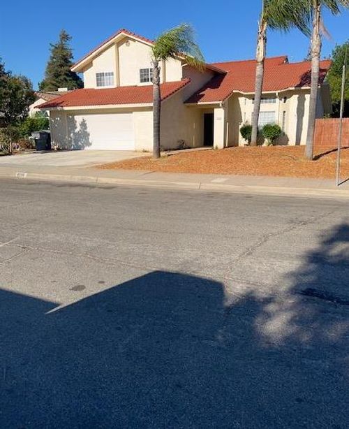 6324 N Brix Ave, Fresno, CA, 93722-3396 | Card Image