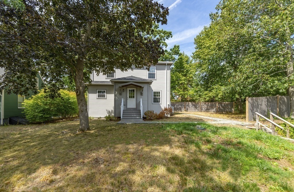 Dana Rd, West Roxbury, MA 02132