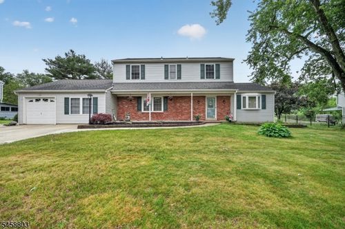 100 Coachman Dr, Bordentown, NJ, 08505-3002 | Card Image