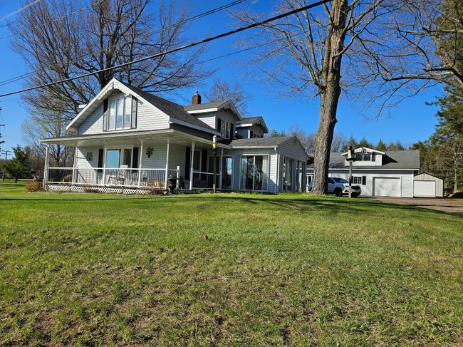 1226 Lake St, House other with 3 bedrooms, 3 bathrooms and null parking in White Lake WI | Image 71