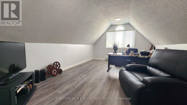 1252 Shore Acres Dr, House other with 4 bedrooms, 3 bathrooms and 12 parking in Gilford ON | Image 25