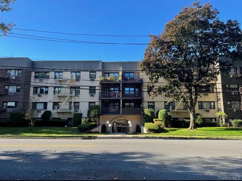 1g-2261 Palmer Ave, New Rochelle, NY, 10801-2914 | Card Image