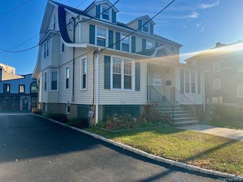 448-450 Manville Rd, Pleasantville, NY, 10570-2843 | Card Image