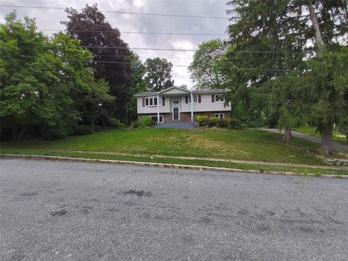 6 O Sullivan Ln, Monroe, NY, 10950-3020 | Card Image