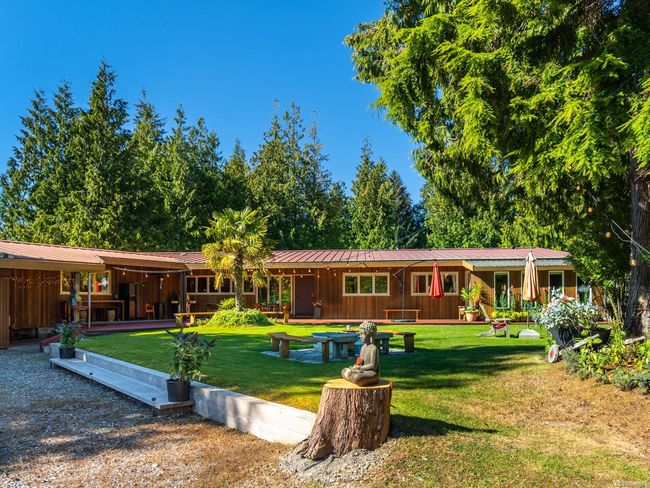 410 17 Th Ave, House other with 4 bedrooms, 5 bathrooms and 4 parking in Sointula BC | Image 45