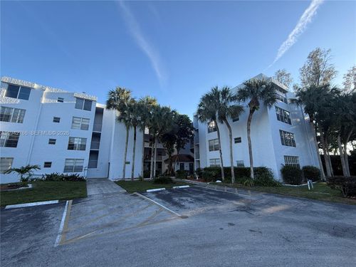 104-9470 Live Oak Pl, Davie, FL, 33324-4720 | Card Image