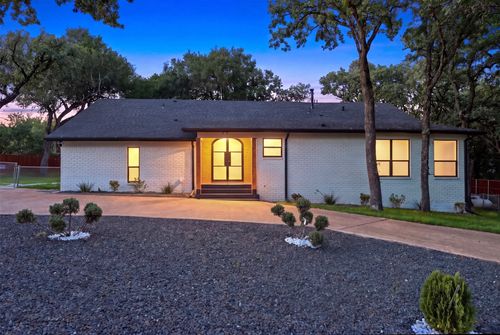 8713 Clay Hibbins Rd, Keller, TX, 76248-0207 | Card Image