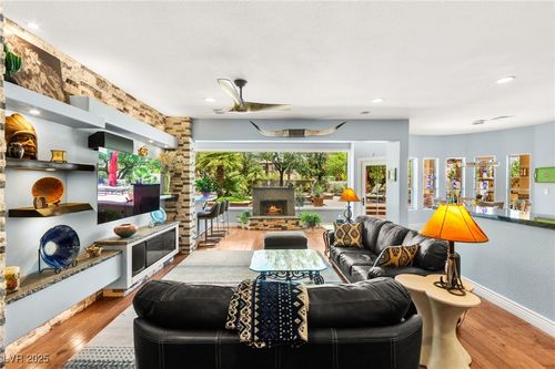 7428 Doe Ave, Las Vegas, NV, 89117-1444 | Card Image