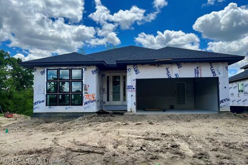 7825 Trailside Ct, West Bloomfield, MI, 48323-4020 | Card Image