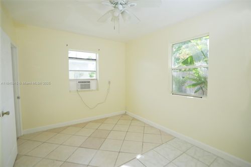 1-115 Ne 192nd St, Miami, FL, 33179-3226 | Card Image