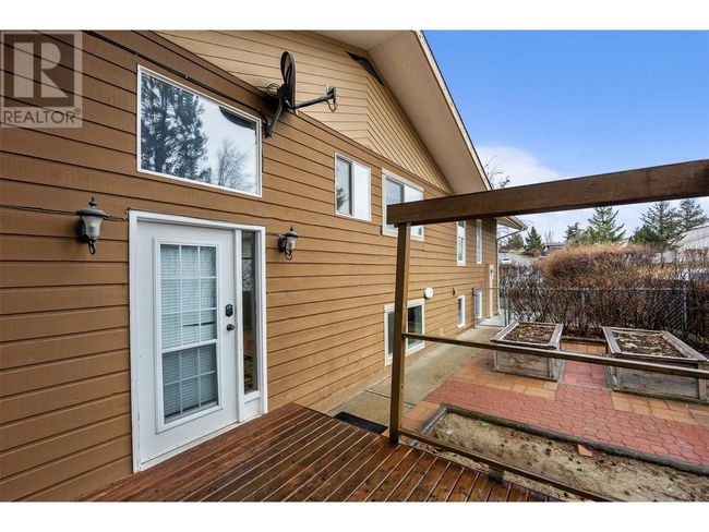 37 Breccia Dr, House other with 4 bedrooms, 3 bathrooms and 2 parking in Logan Lake BC | Image 13