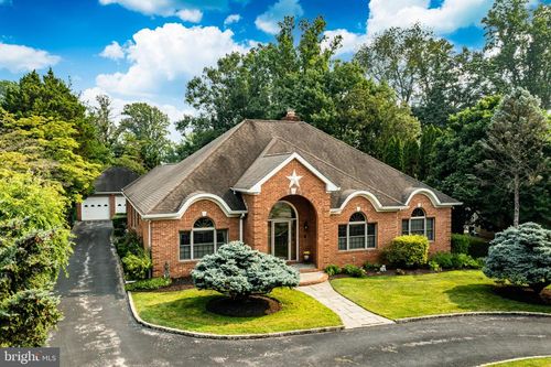 3744 School Ln, NEWTOWN SQUARE, PA, 19073-3205 | Card Image