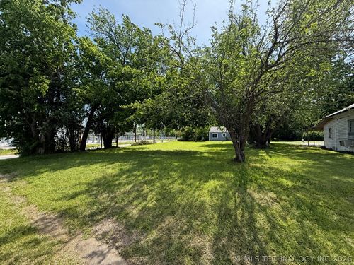 300 C St Se, Ardmore, OK, 73401-8233 | Card Image