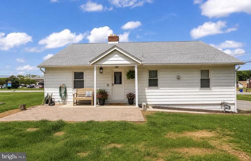 6 S Grant Rd, THOMASVILLE, PA, 17364-9512 | Card Image