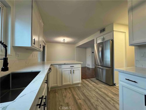 8245 Graham Grn, Buena Park, CA, 90621-1324 | Card Image