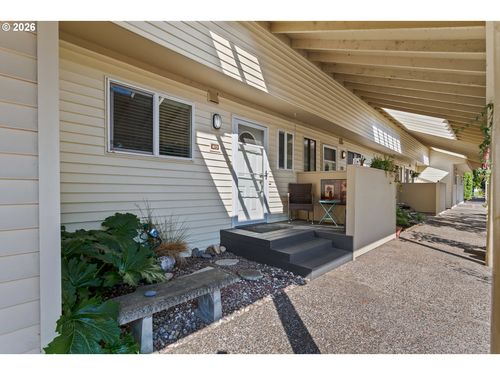 413 N Hayden Bay Dr, Portland, OR, 97217-7947 | Card Image
