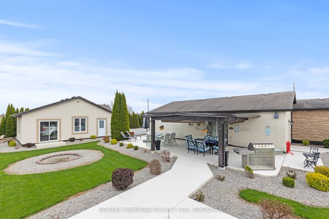 724 Line 3 Rd, House other with 4 bedrooms, 3 bathrooms and 20 parking in Niagara on the Lake ON | Image 45