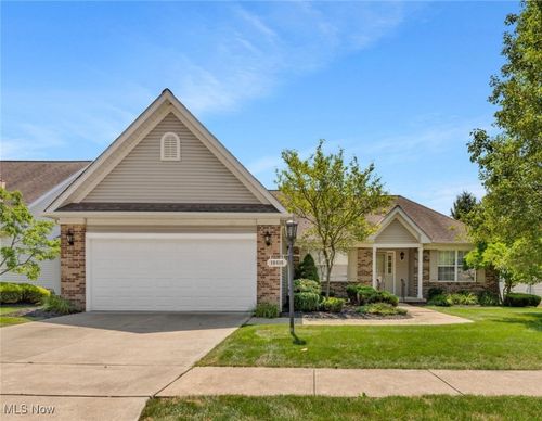 18419 N Winding Oak Dr, Middleburg Heights, OH, 44130-4886 | Card Image