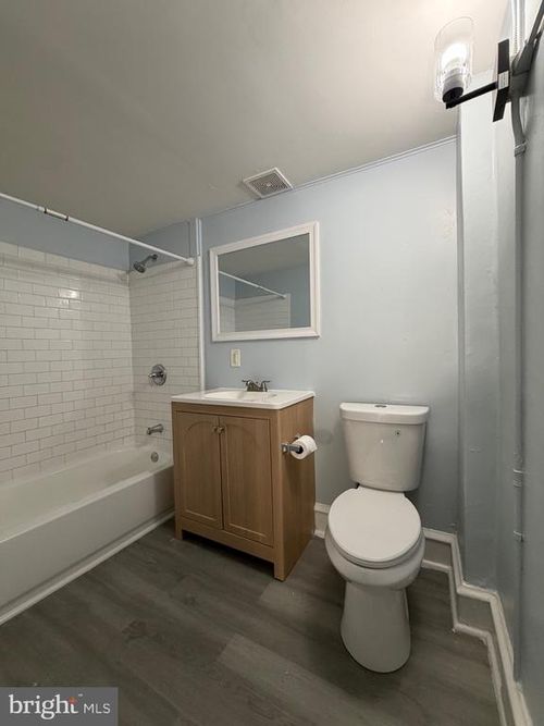 b-671 Long Ln, UPPER DARBY, PA, 19082-5238 | Card Image