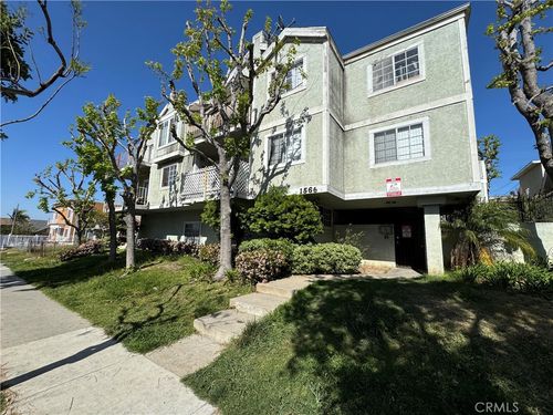 206a-1566 Pine Ave, Long Beach, CA, 90813-3122 | Card Image