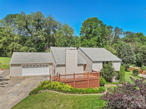 519 Nellie John Dr, Clyde, NC, 28721-7009 | Card Image