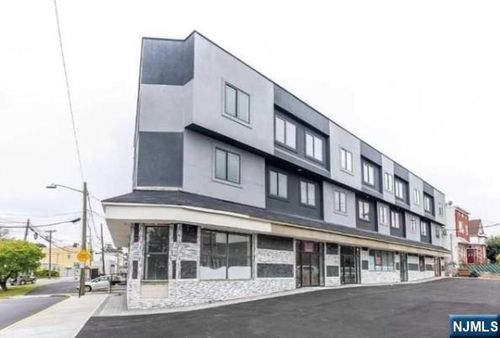 44 Bergen Blvd, Fairview, NJ, 07022-1873 | Card Image