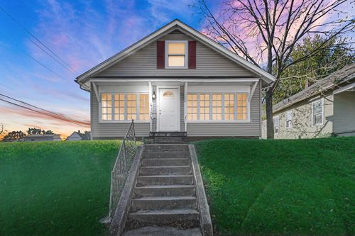 418 E Fairview Ave, South Bend, IN, 46614-1135 | Card Image