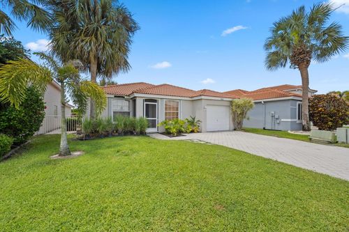 3800 Miramontes Cir, Wellington, FL, 33414-8828 | Card Image