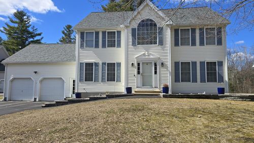 9 Sunblaze Dr, Nashua, NH, 03062-3081 | Card Image