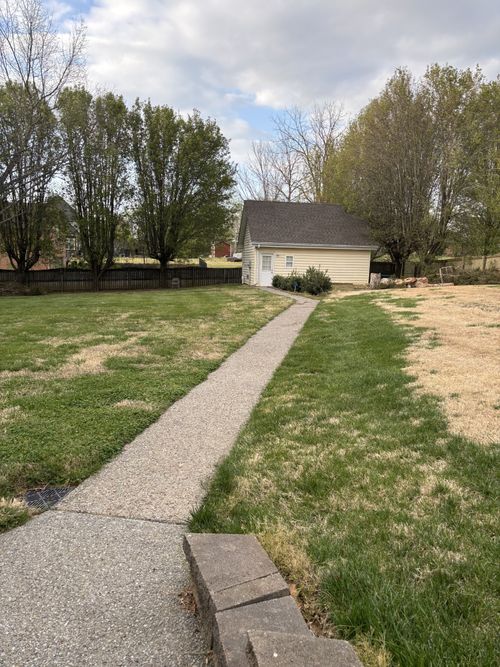 202 Willa Ct, White House, TN, 37188-8205 | Card Image