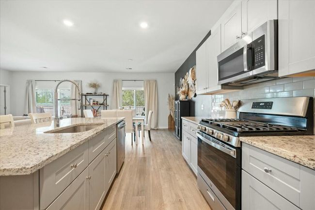 Kitchen | Image 16