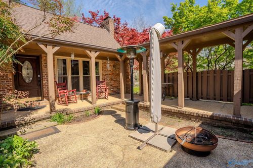 2405 Old Creek Trl Se, Decatur, AL, 35603-5139 | Card Image