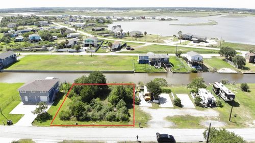 O Schlitz Ln, Hitchcock, TX, 77563 | Card Image