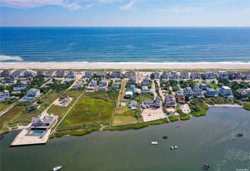 836D Dune Road, Westhampton Beach, NY, 11978 | Card Image