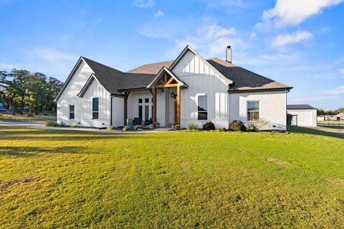 2024 Antler Loop, Poolville, TX, 76487-1533 | Card Image