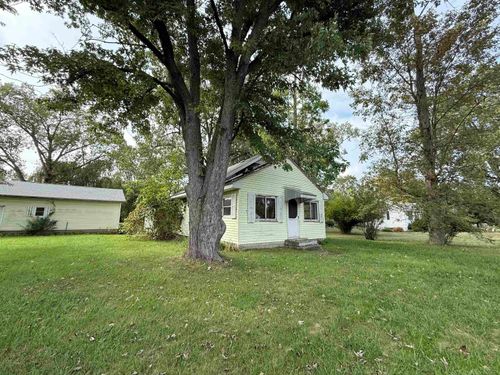 1895 Range Rd, Kimball, MI, 48074-2736 | Card Image