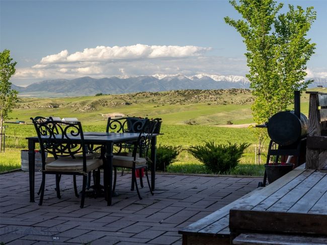Patio with huge views | Image 44