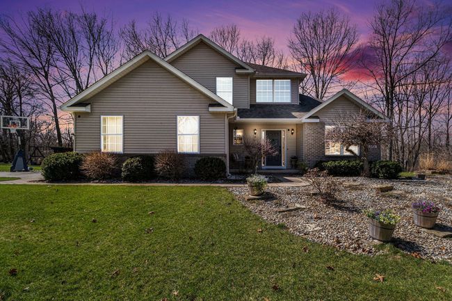 7926 Forest Creek Ct, House other with 3 bedrooms, 3 bathrooms and null parking in Whitmore Lake MI | Image 22