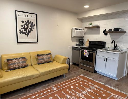 514 E Mifflin Street, MADISON, WI, 53703 | Card Image