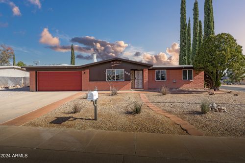 562 Swan Drive, Sierra Vista, AZ, 85635 | Card Image