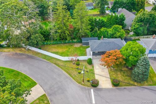 22 Brian Dr, East Islip, NY, 11730-2307 | Card Image