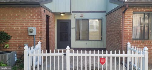 2209 Greenwood Dr, LINDENWOLD, NJ, 08021-6789 | Card Image